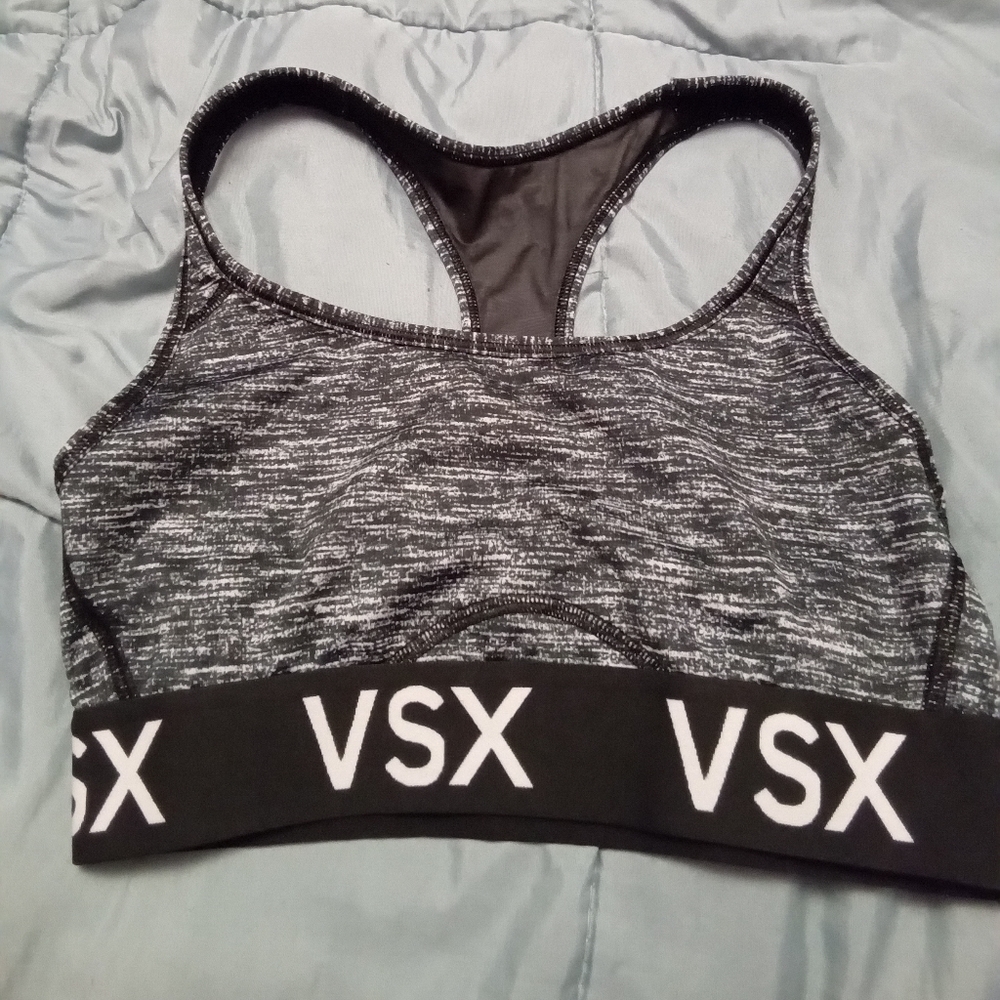 Victoria's Secret Sport S Petite Sports Bra like new!
